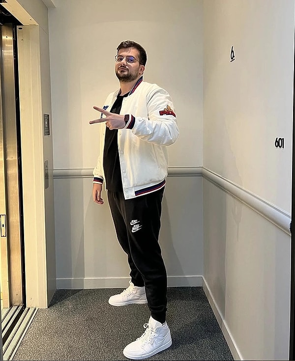 S 72Be6Da01B98D11E6Acb9D0Dadd3Ced02D1F1A89