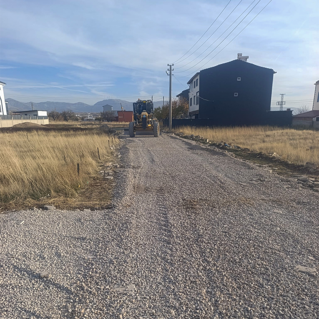 Sandikli’da Ulaşim Ve Çevre Düzenlemeleri̇ Eş Zamanli Yürütülüyor (2)