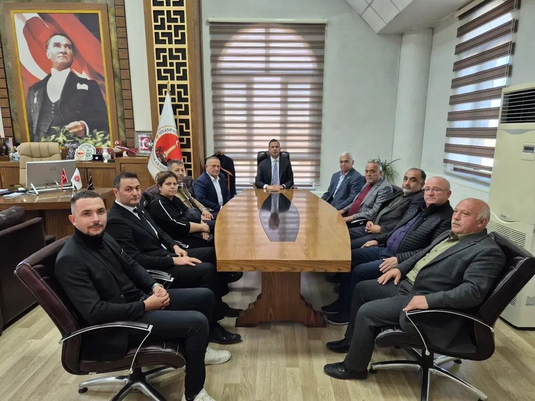 Sinanpaşa’da Yangına Körükle Gidiliyor 1