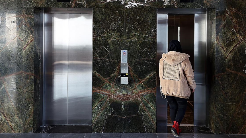 Thumbs B C 044B54C0Babeb7De2B9818Deb0Cb39Fd