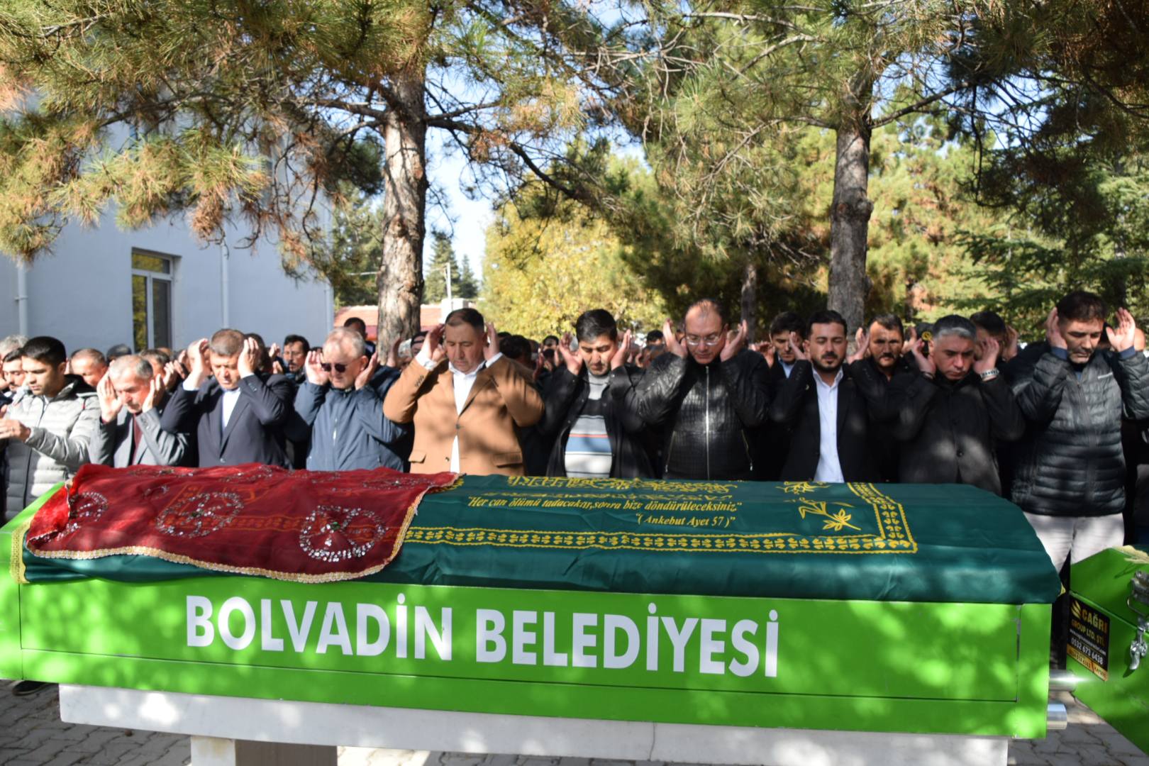 Tüm Türki̇ye’ni̇n Konuştuğu Anne Ve Çocuklari Son Yolculuğuna Uğurlandi 2