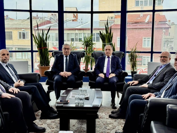 Üni̇versi̇te–Beledi̇ye İş Bi̇rli̇ği̇ Güçleni̇yor (2)