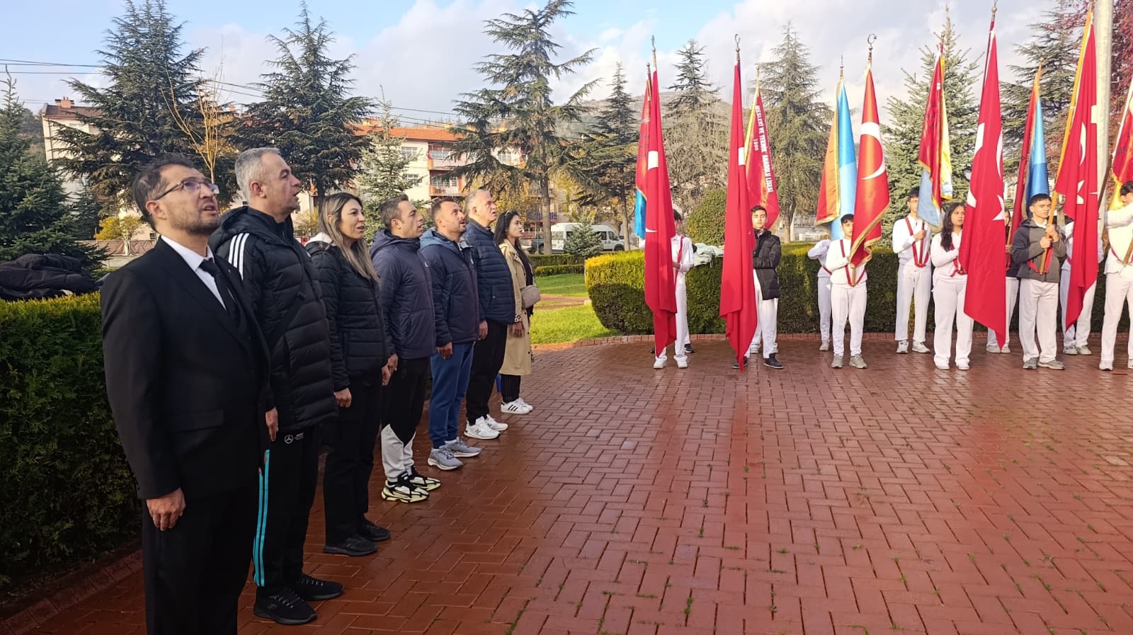 Whatsapp Image 2025 11 24 At 09.12.16