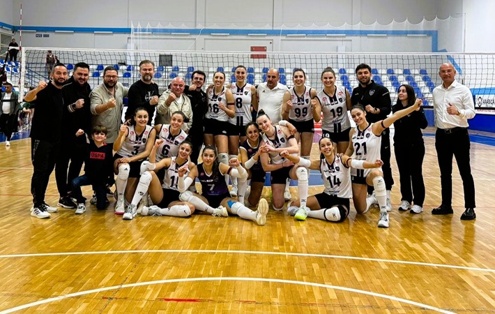 Zaferi̇n Sultanlari Deplasmandan Zaferle Döndü 1