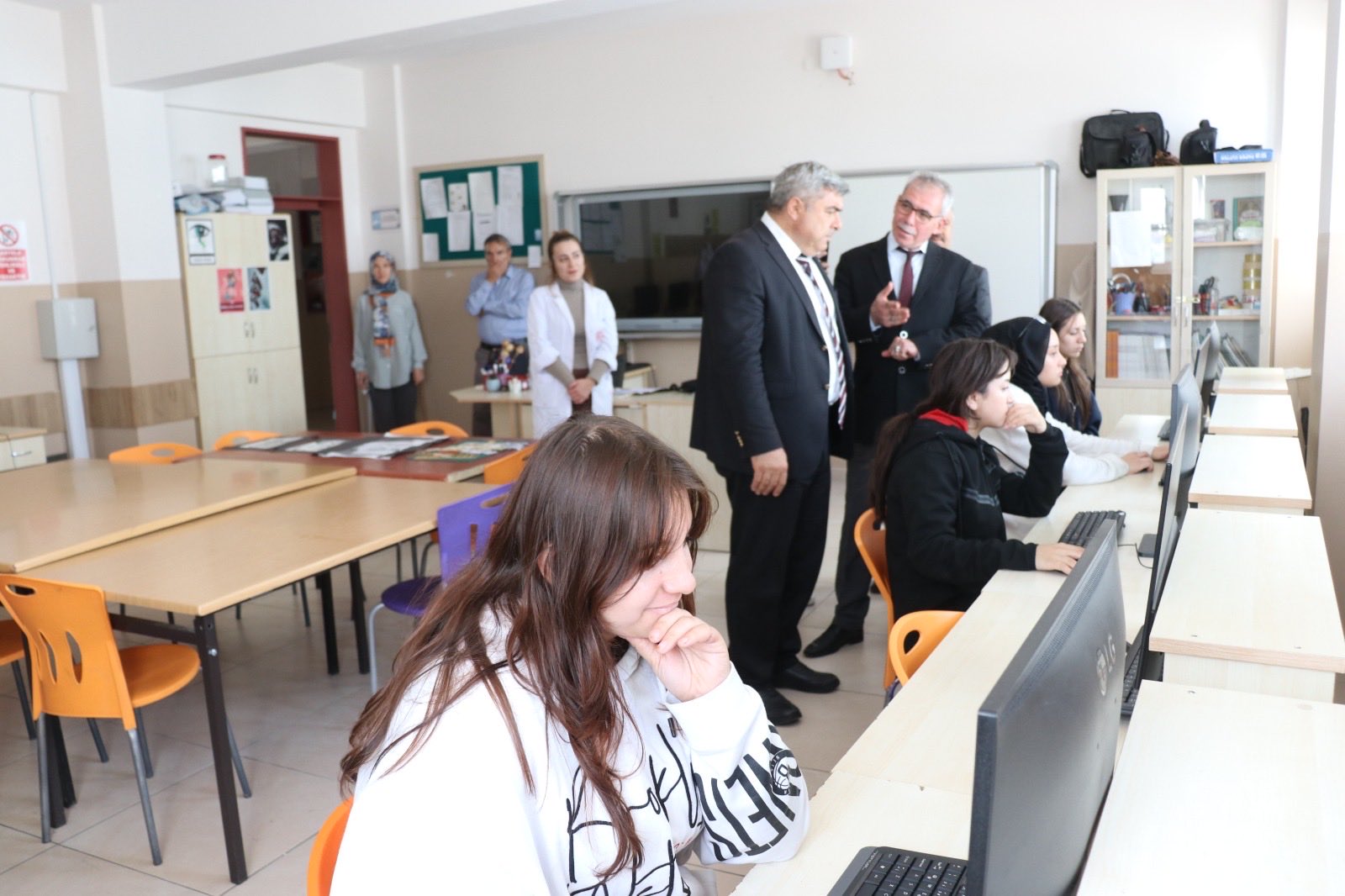 Zübeyde Hanim Mtal’de Üreti̇m Süreçleri̇ Yeri̇nde İncelendi̇ (4)