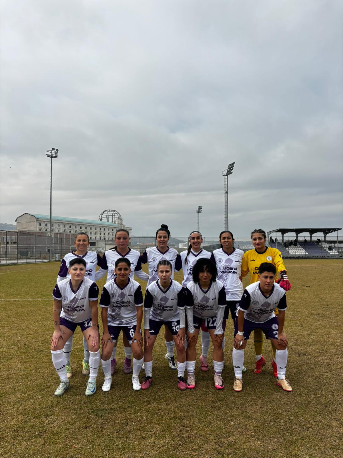 33Bba1C5 47B6 41D6 94F6 00Fc9633F1B2