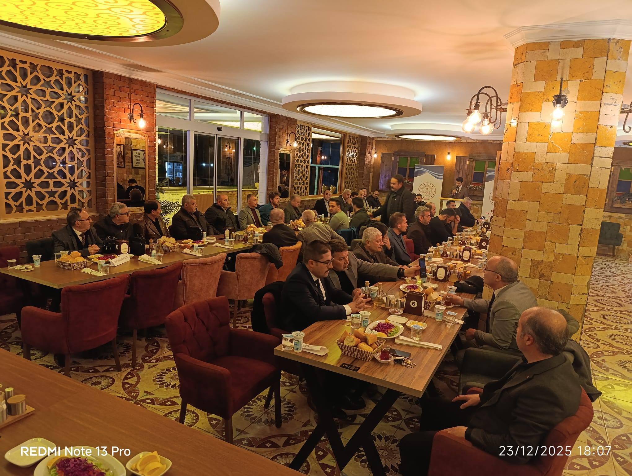 604521179 122320937330007532 3642924429937688967 N