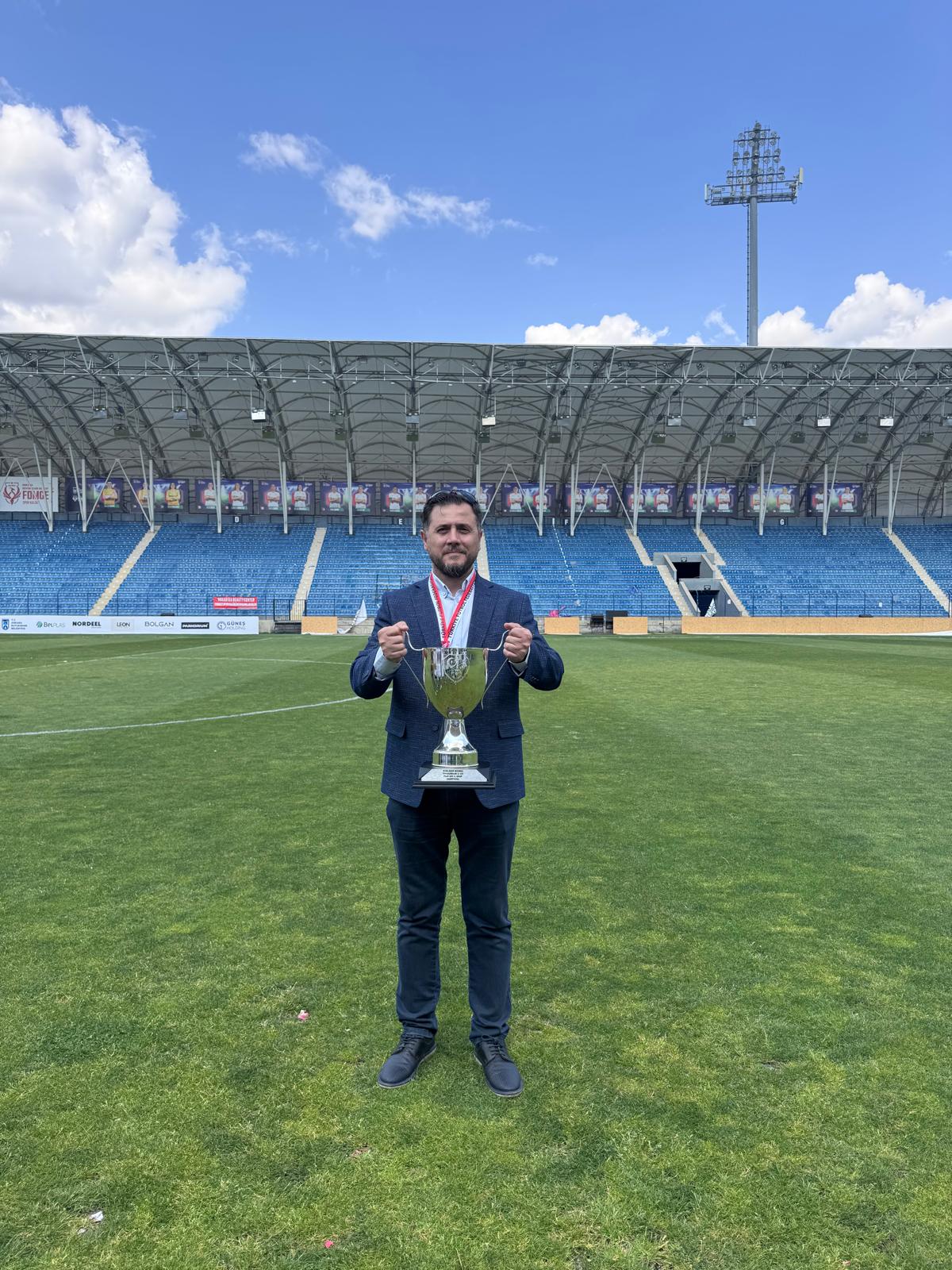 809836B6 Cb14 4436 B945 709Fc7058634