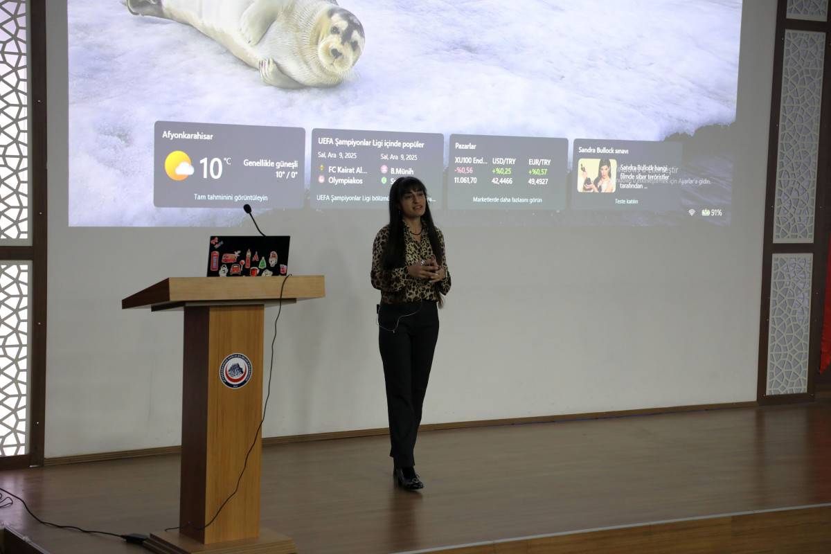 Afsü’de Yapay Zekâ Destekli̇ Bi̇yoi̇stati̇sti̇k Eği̇ti̇mi̇ Düzenlendi̇ (1)