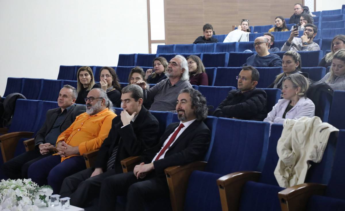 Afsü’de Yapay Zekâ Destekli̇ Bi̇yoi̇stati̇sti̇k Eği̇ti̇mi̇ Düzenlendi̇ (5)