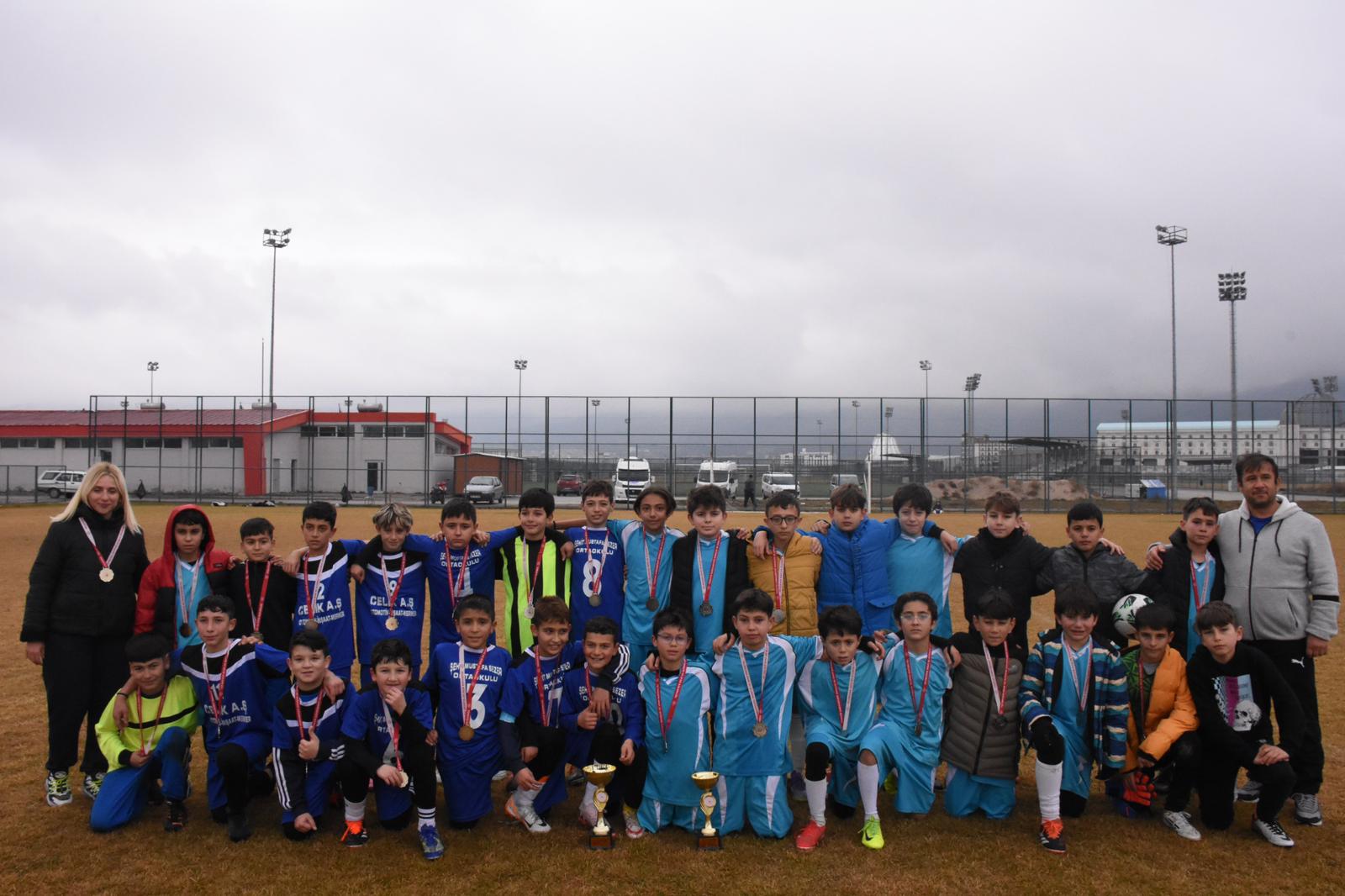 Afyonkarahi̇sar’da Okul Sporlari Heyecani Sona Erdi̇ 1