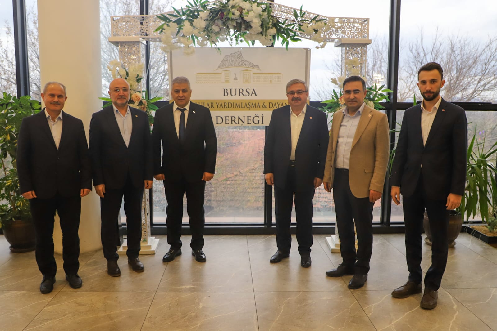 Afyonkarahi̇sarlilar Bursa’da Bi̇rli̇k Ve Dayanişma İçi̇n Bi̇r Araya Geldi̇ (3)