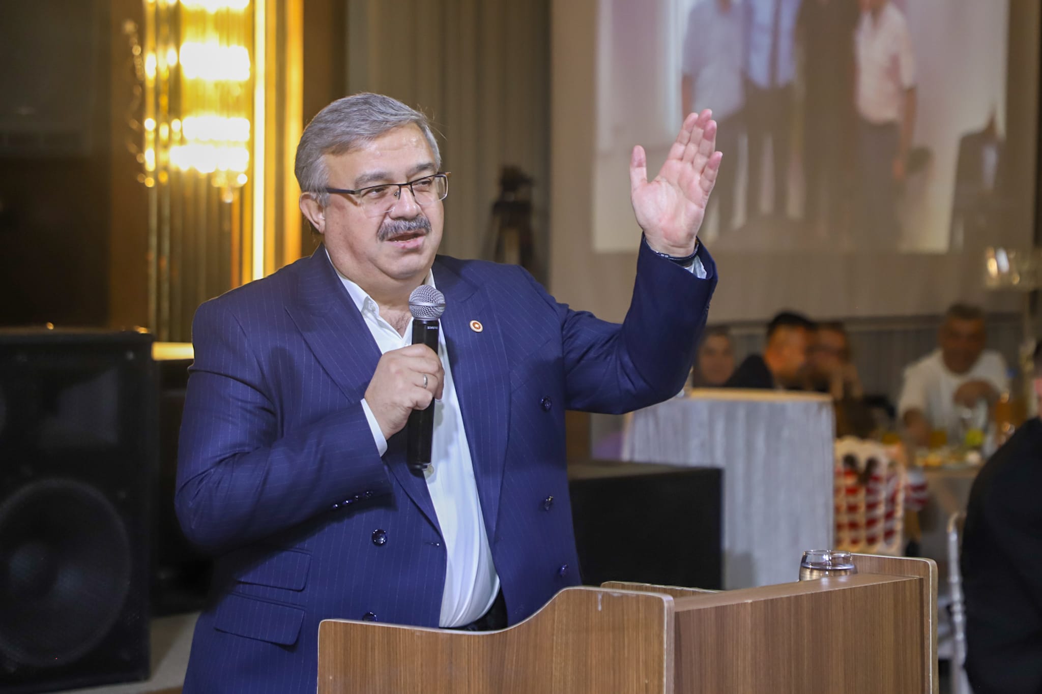 Afyonkarahi̇sarlilar Bursa’da Bi̇rli̇k Ve Dayanişma İçi̇n Bi̇r Araya Geldi̇ (5)