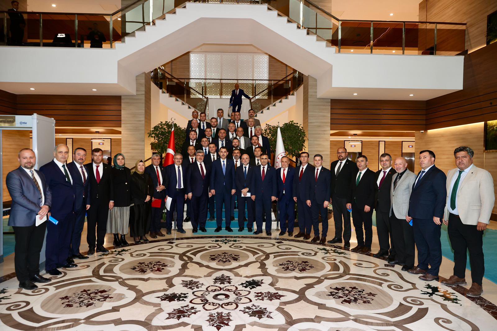 Ak Parti̇ Heyeti̇nden Ankara Çikarmasi 1