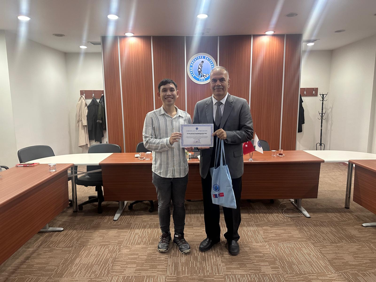 Akü, Küresel Sürdürülebi̇li̇rli̇k Hedefleri̇ İçi̇n İlk Adimi Atti (4)