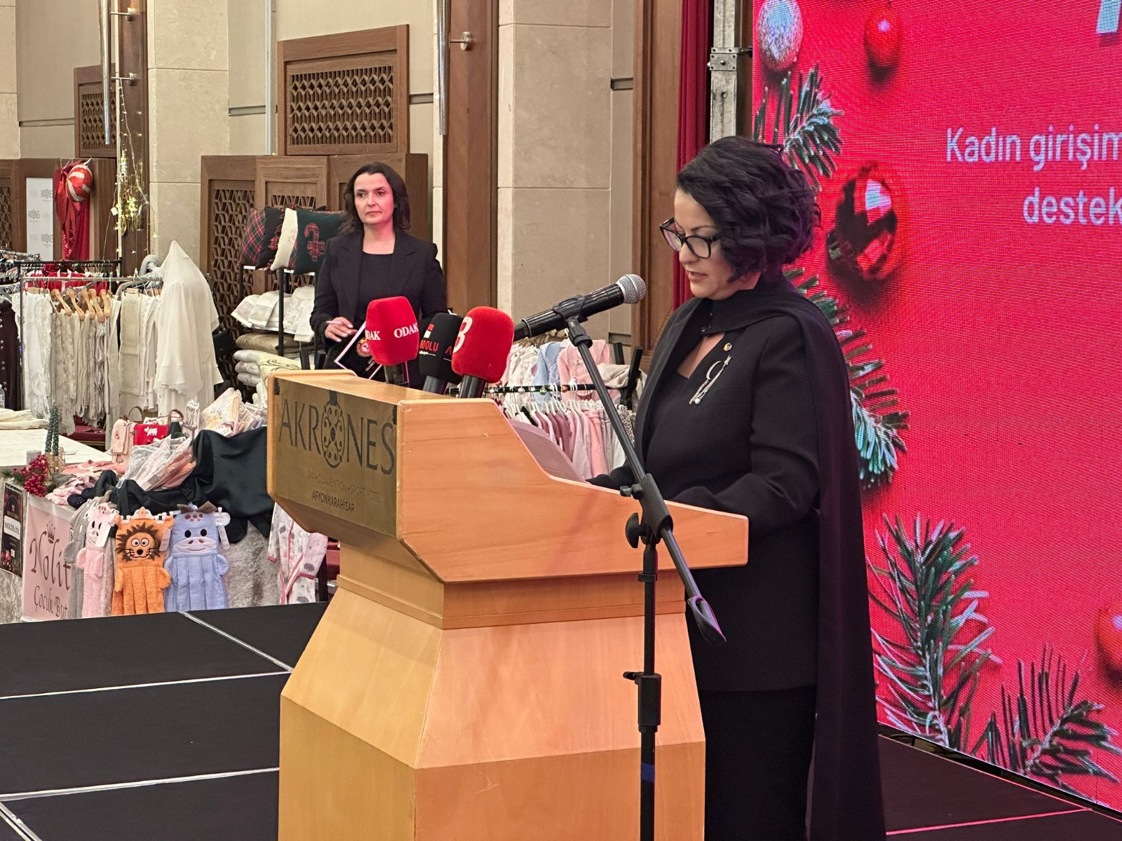 B1710D7C 289F 41C9 Beb5 11F58Fc1Acf7