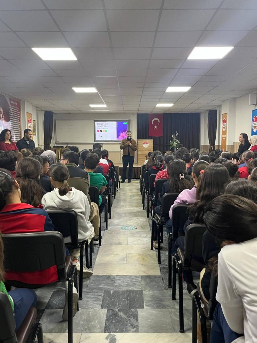 Başheki̇m Balci Ortaokul Öğrenci̇leri̇ne “Yeşi̇l Vatan” Anlatti (1)