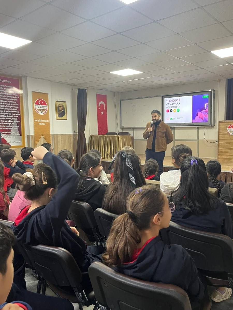 Başheki̇m Balci Ortaokul Öğrenci̇leri̇ne “Yeşi̇l Vatan” Anlatti (2)