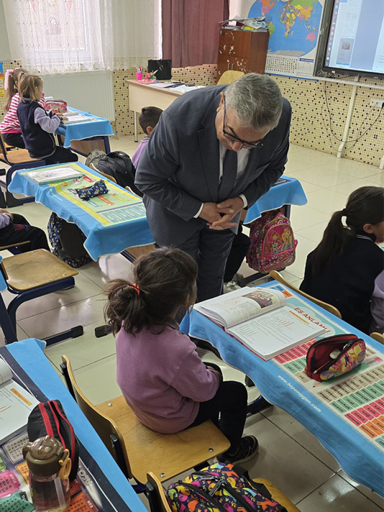 Başkan Özaşkin’dan Ortapinar İlkokulu’na Destek Zi̇yareti̇ (3)