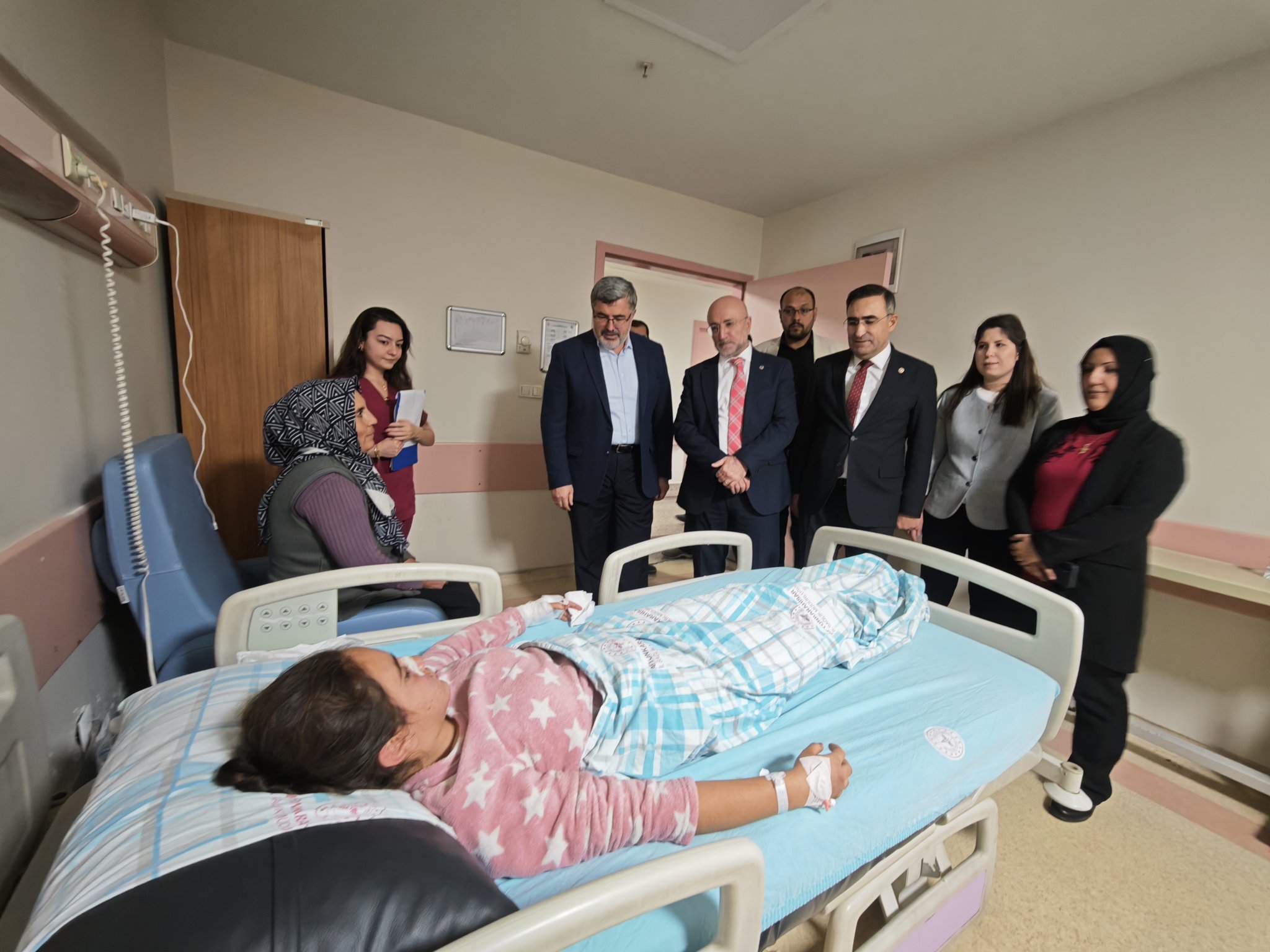 Bolvadi̇n Kazasi Sonrasi Ak Parti̇ Heyeti̇ Sahada (1)