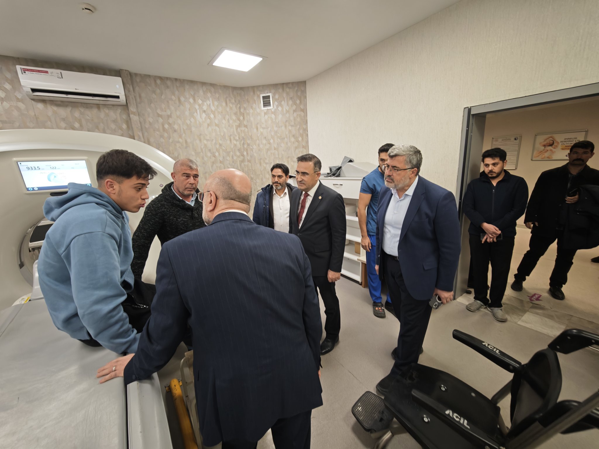 Bolvadi̇n Kazasi Sonrasi Ak Parti̇ Heyeti̇ Sahada (3)