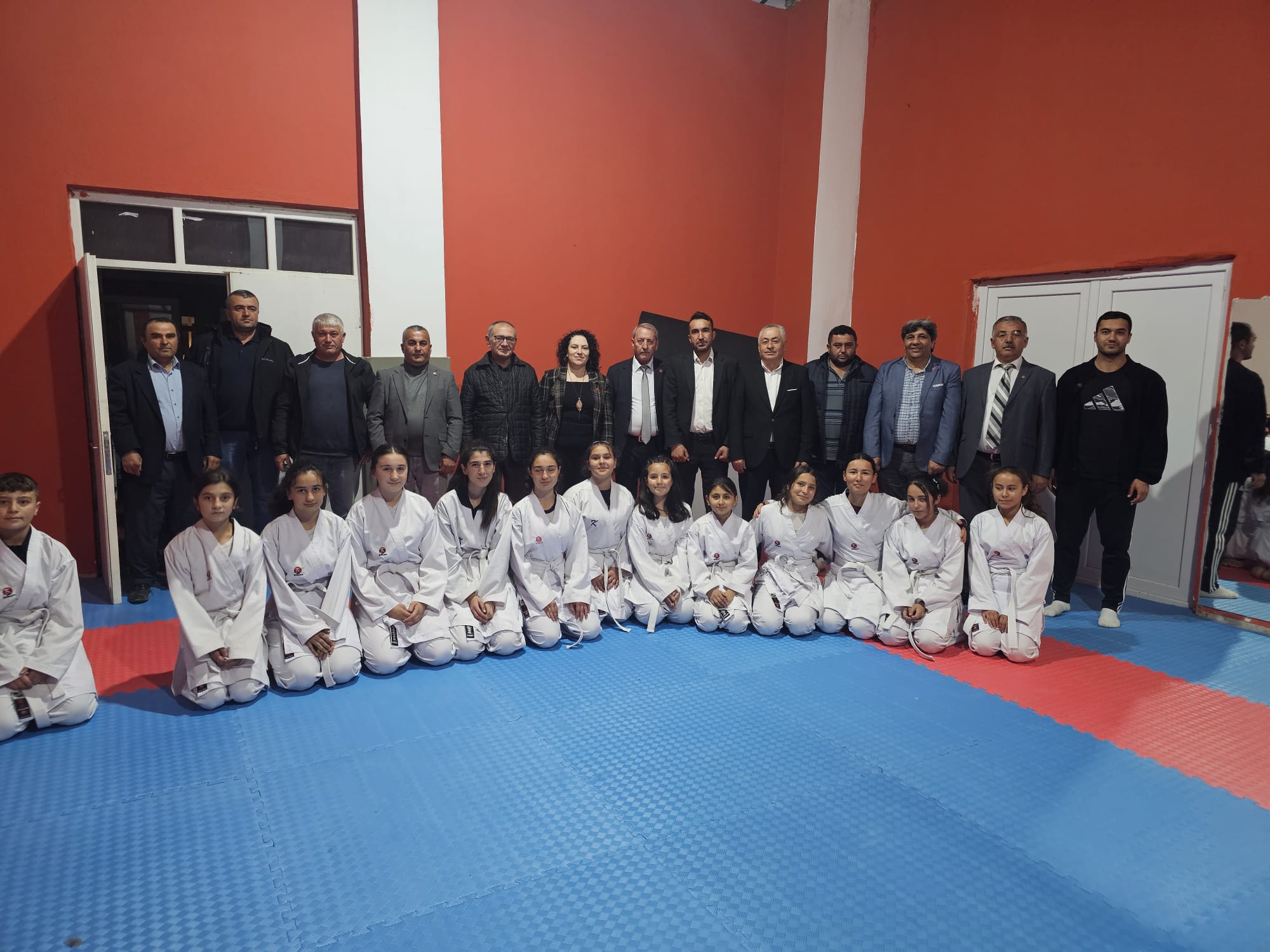 Chp Heyeti̇ Evci̇ler Ve Karaadi̇lli̇’de Sosyal Beledi̇yeci̇li̇ği̇ Değerlendi̇rdi̇ (4)