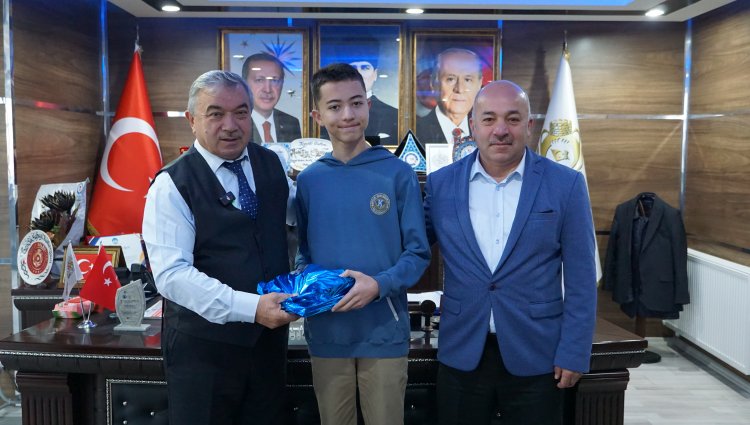 Çinar Özgür İl Bi̇ri̇nci̇li̇ği̇ni̇ Şuhut’a Geti̇rdi̇ (2)