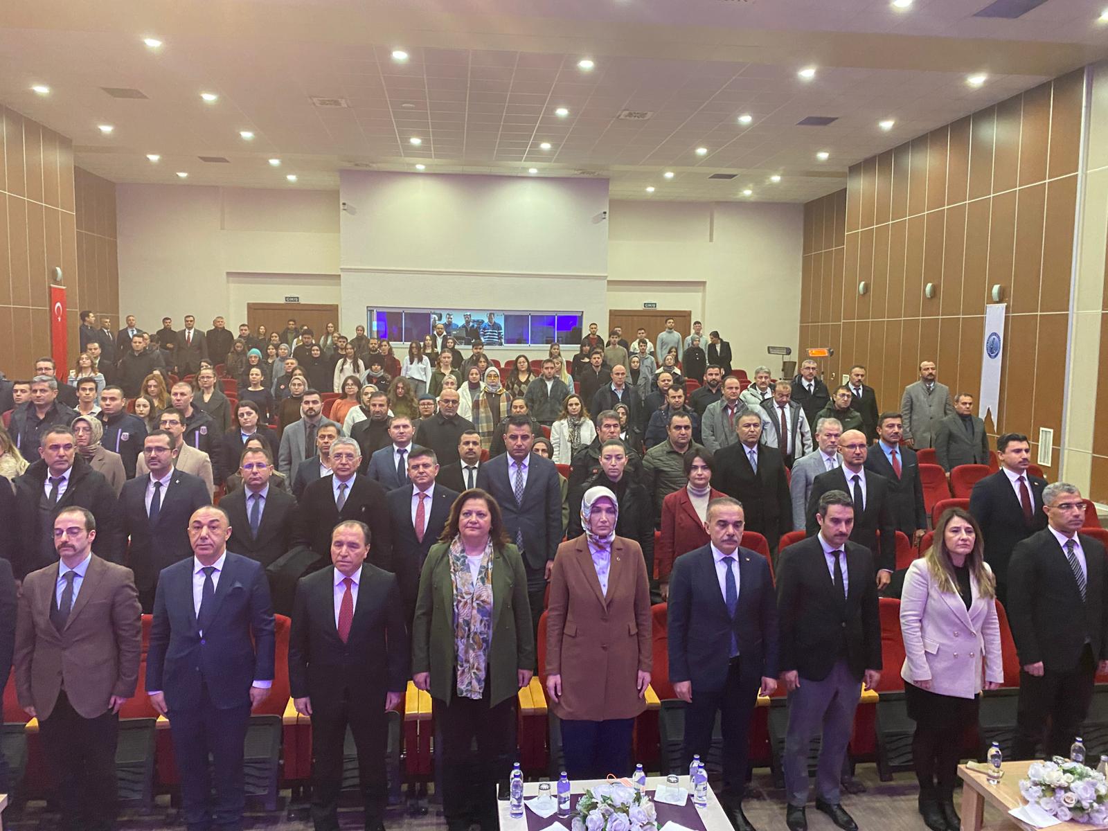 E5925561 D7B4 4096 A51D 039B5585356C