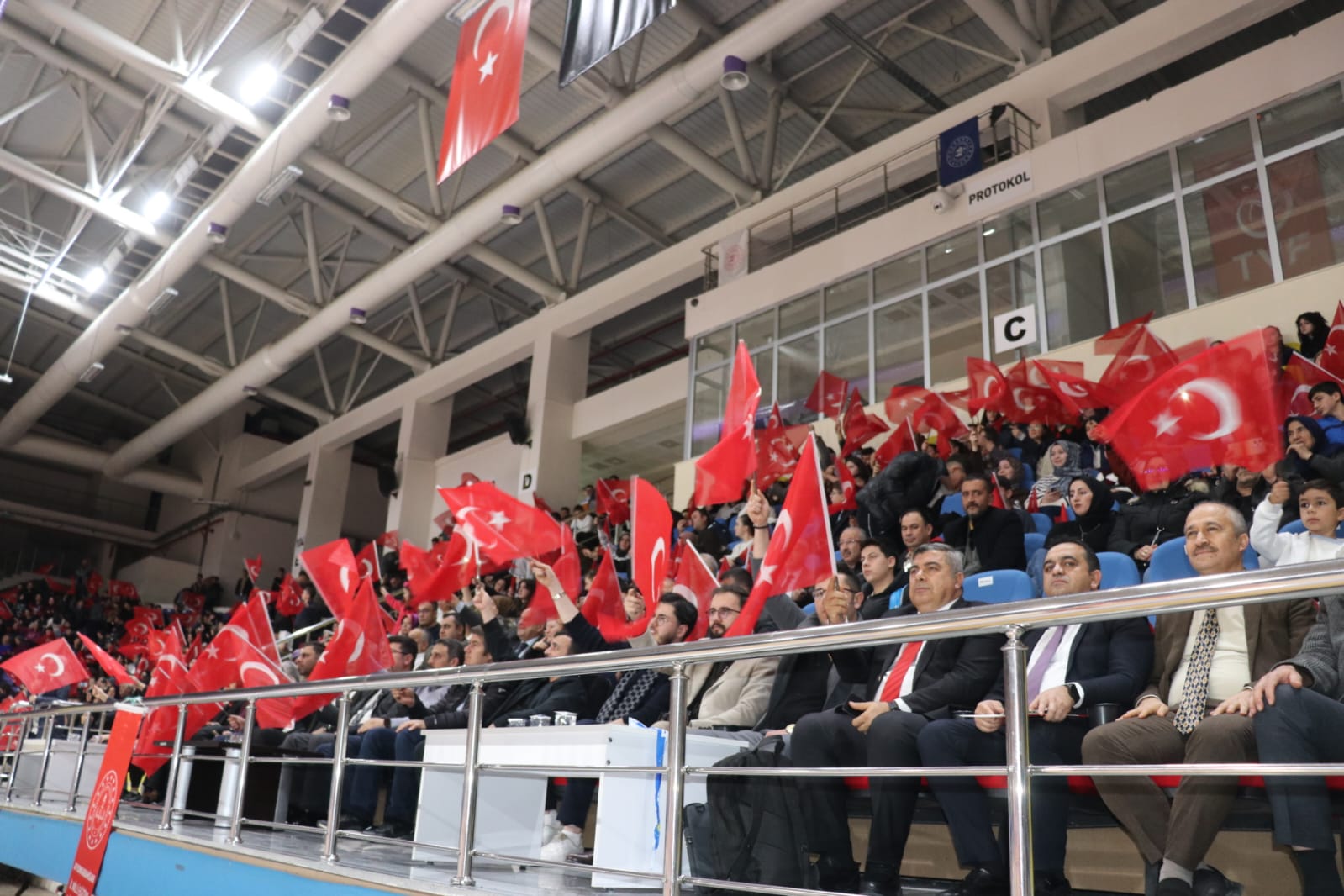 “Ecdadin İzi̇ni̇ Sür, Geleceği̇ni̇ Sen Kur” Programi Afyon’da Gerçekleşti̇ri̇ldi̇ (3)