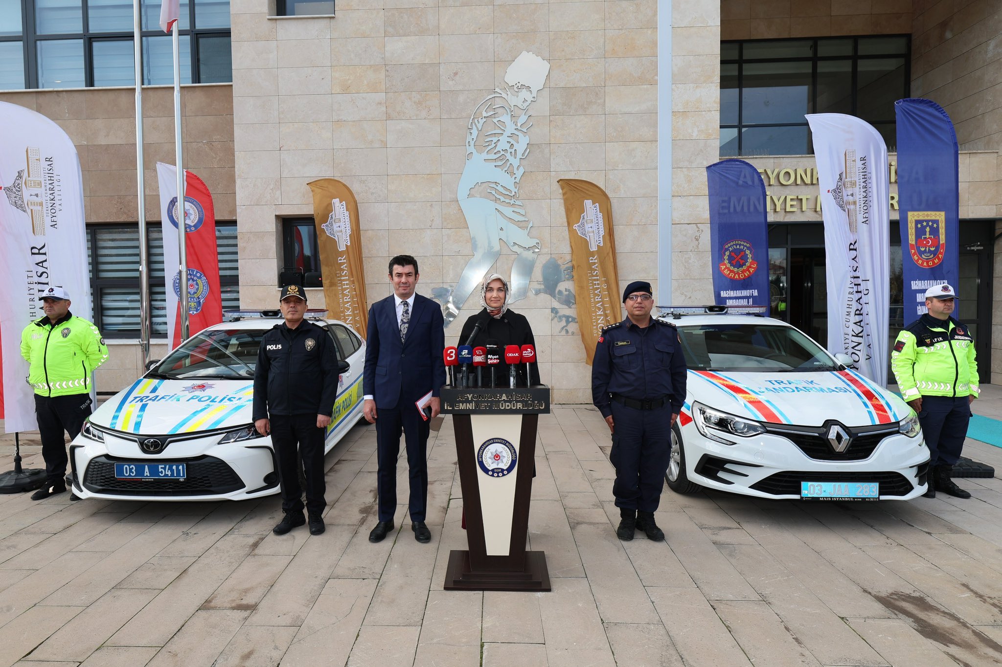 G7 Kp Mut X Q A A83 W O