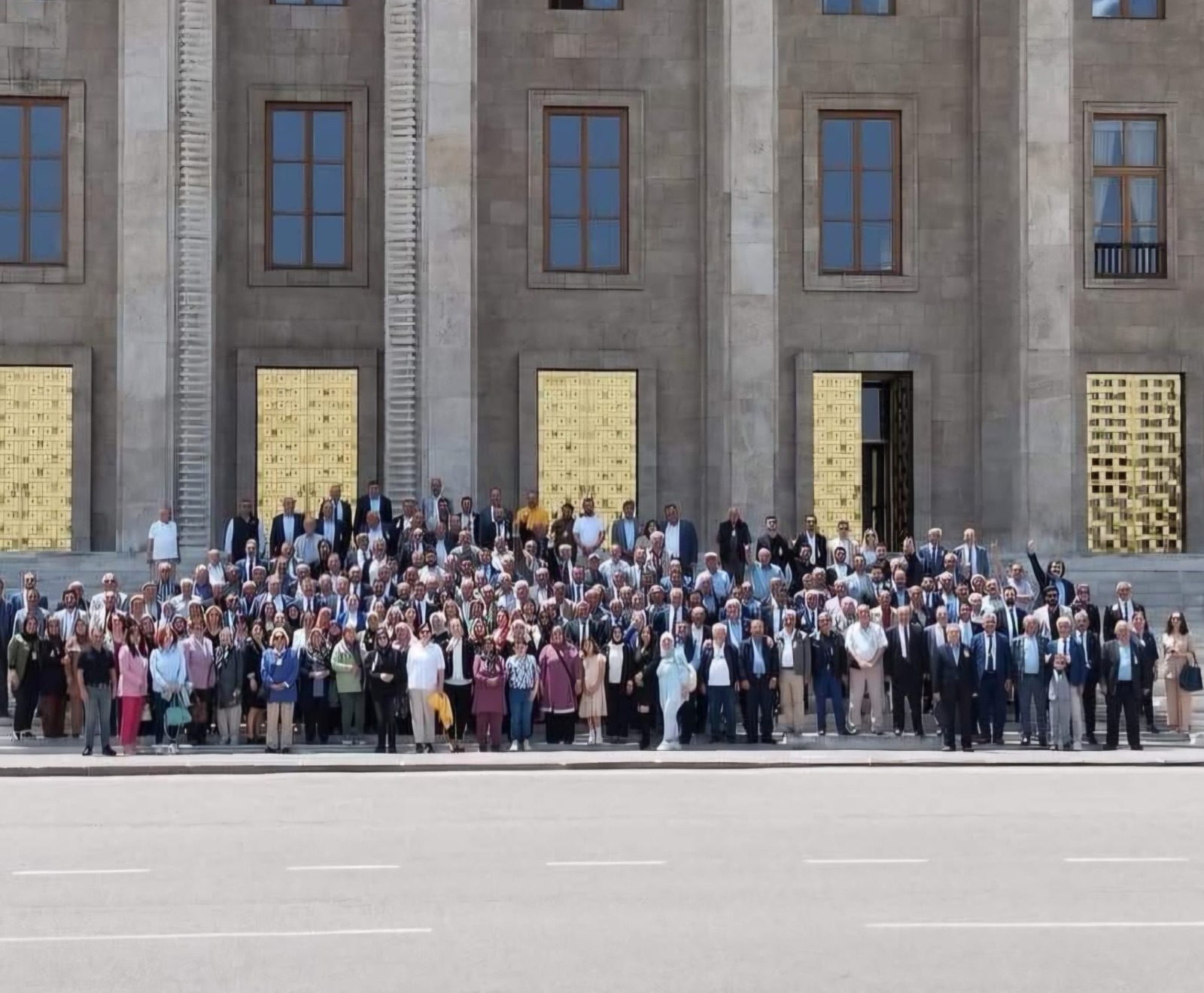 İyi̇ Parti̇ İlçe Başkanlarindan Aki̇t’e Ortak Tepki̇