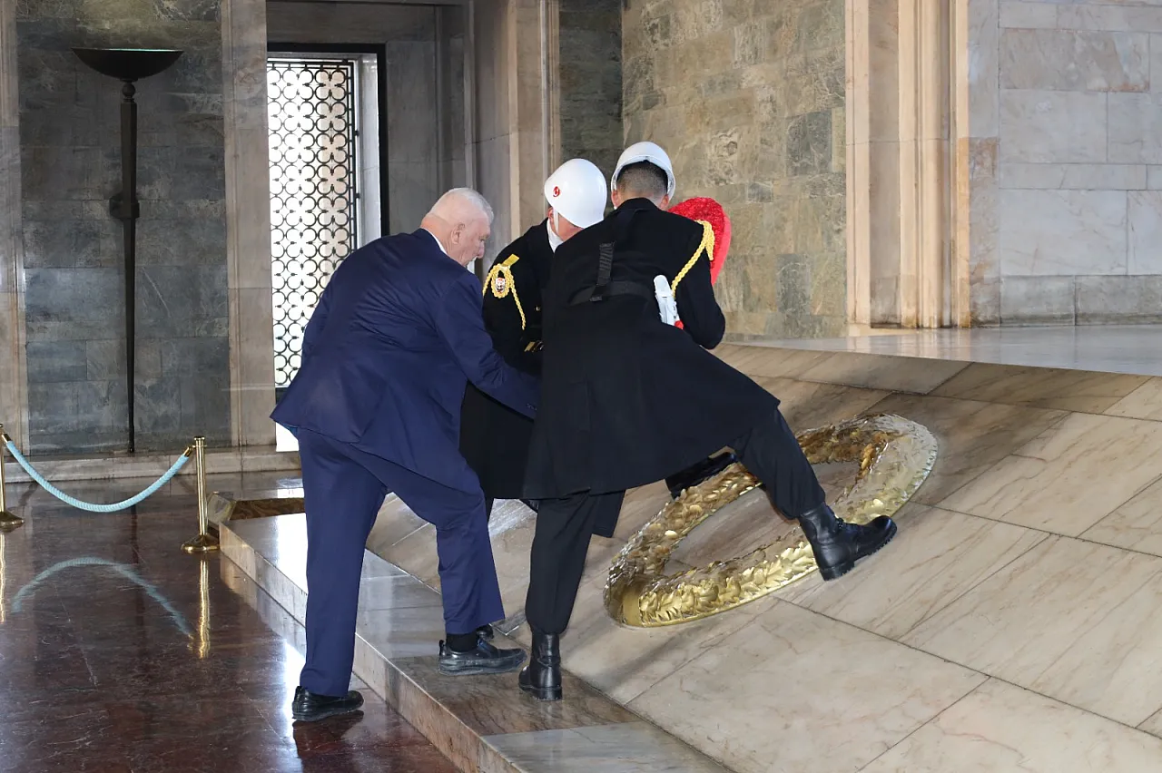 Madenciler Ataya Soz Verdi Vatanin Zenginliklerini Koruyacagiz Gelistirecegiz 3 1764927900 Y Qhw7Q