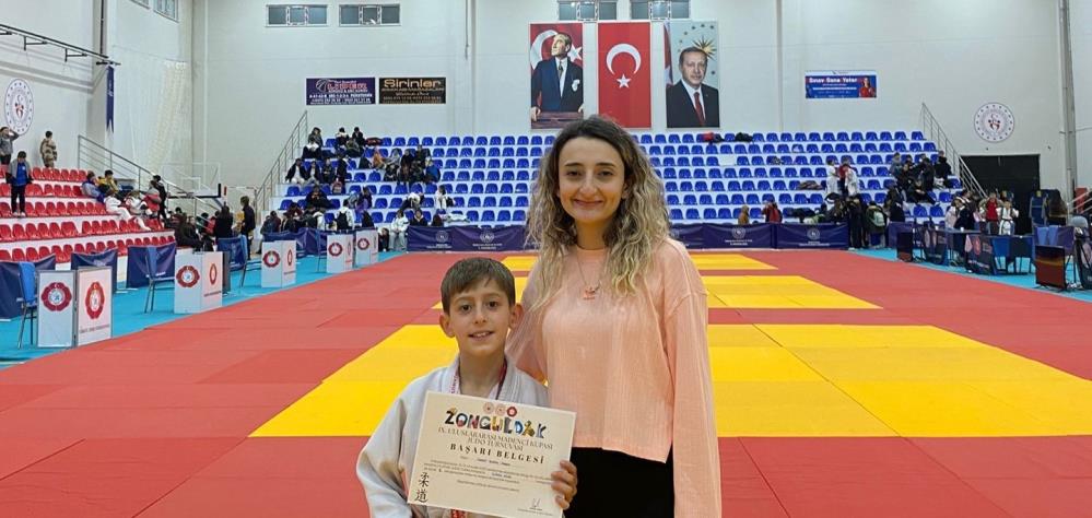 Mi̇ni̇k Judocu Komşuyu Gururlandirdi 1