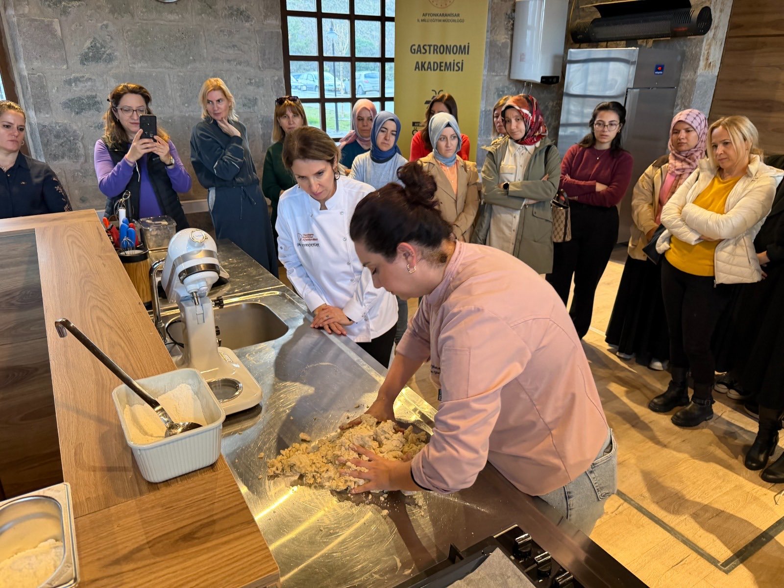 Ni̇şan Kurabi̇yesi̇ Atölyesi̇ Öğretmenlerden Yoğun İlgi̇ Gördü (2)