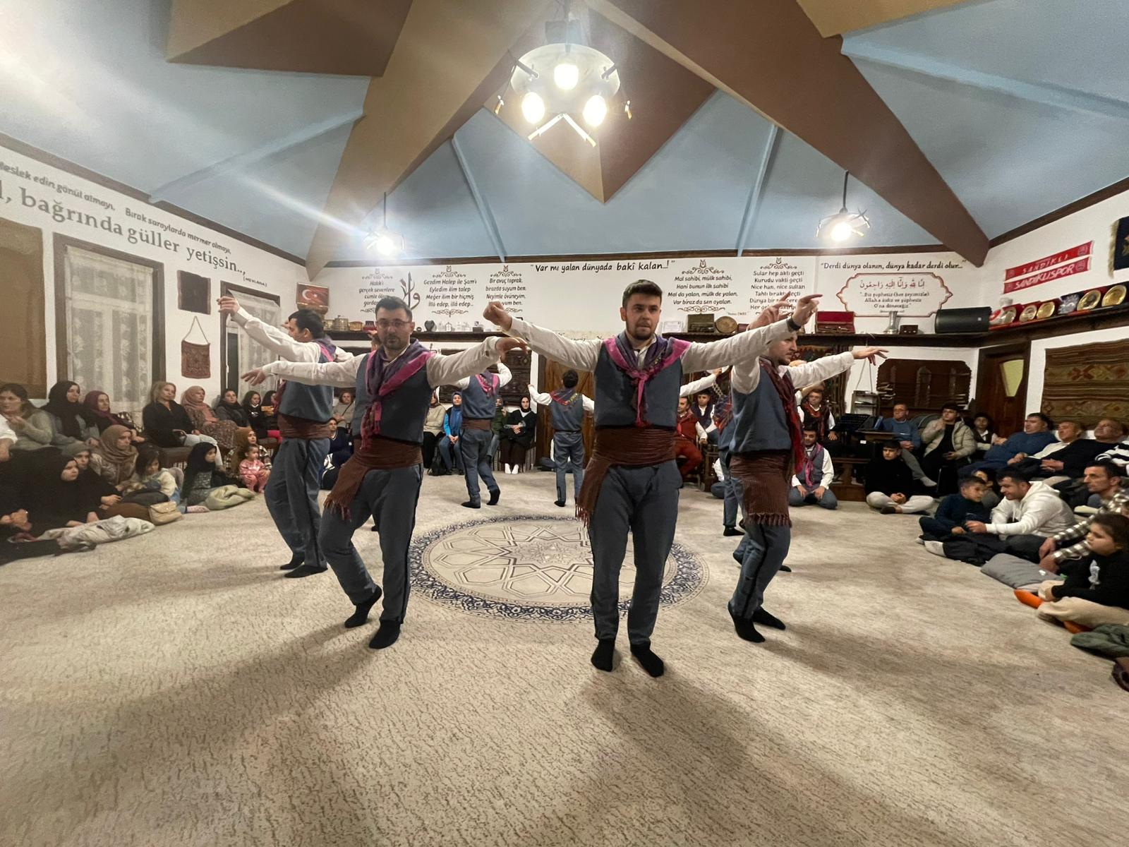 Öğretmenler Sandikli Gardaş Yarenler Derneği̇’ni̇n Konuğu Oldu (4)