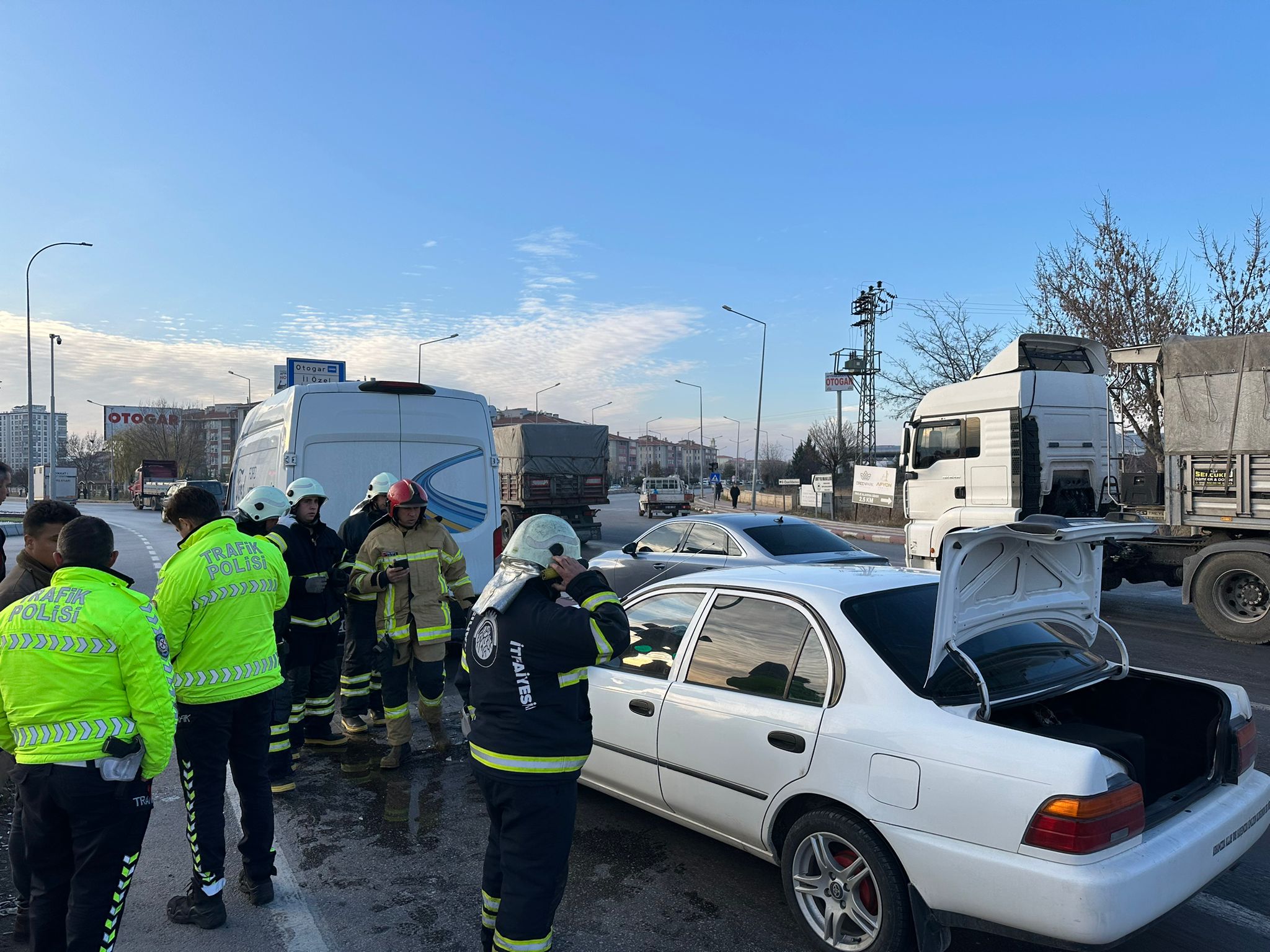 Otogar Kavşaği’nda Yi̇ne Kaza 2