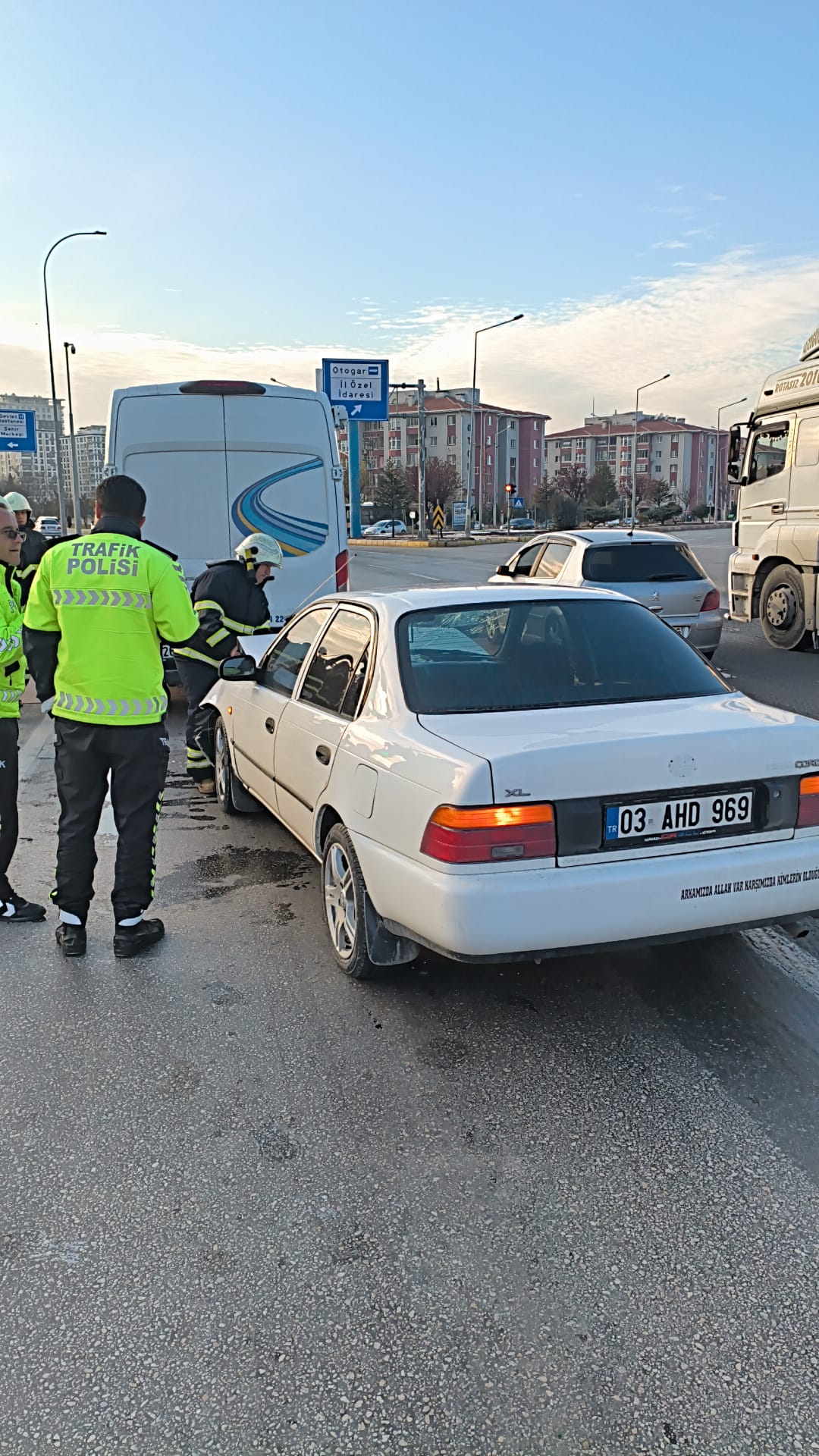 Otogar Kavşaği’nda Yi̇ne Kaza 3