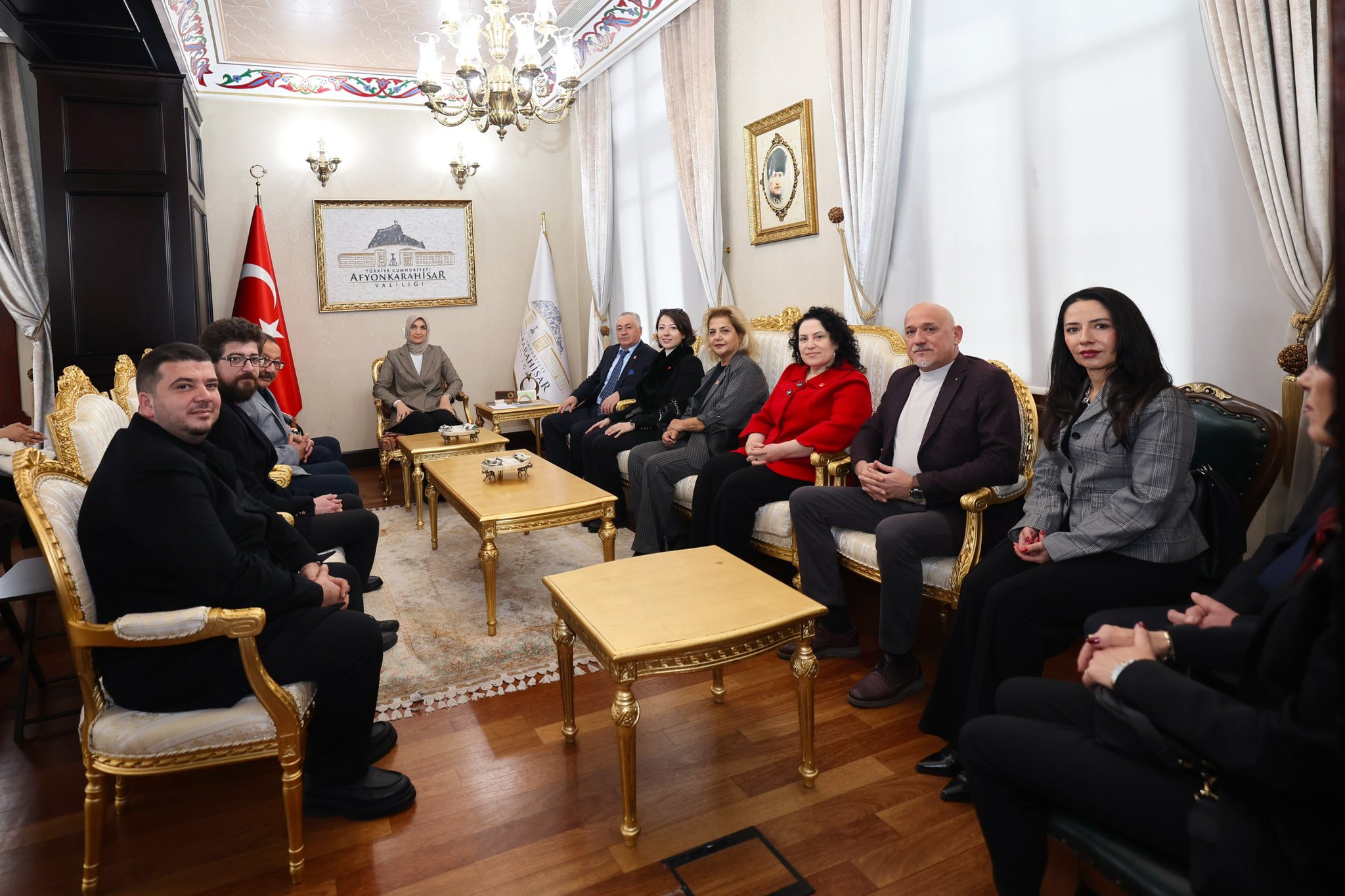 Yeni̇ Yöneti̇m Vali̇ Yi̇ği̇tbaşi’ni Zi̇yaret Etti̇ 2