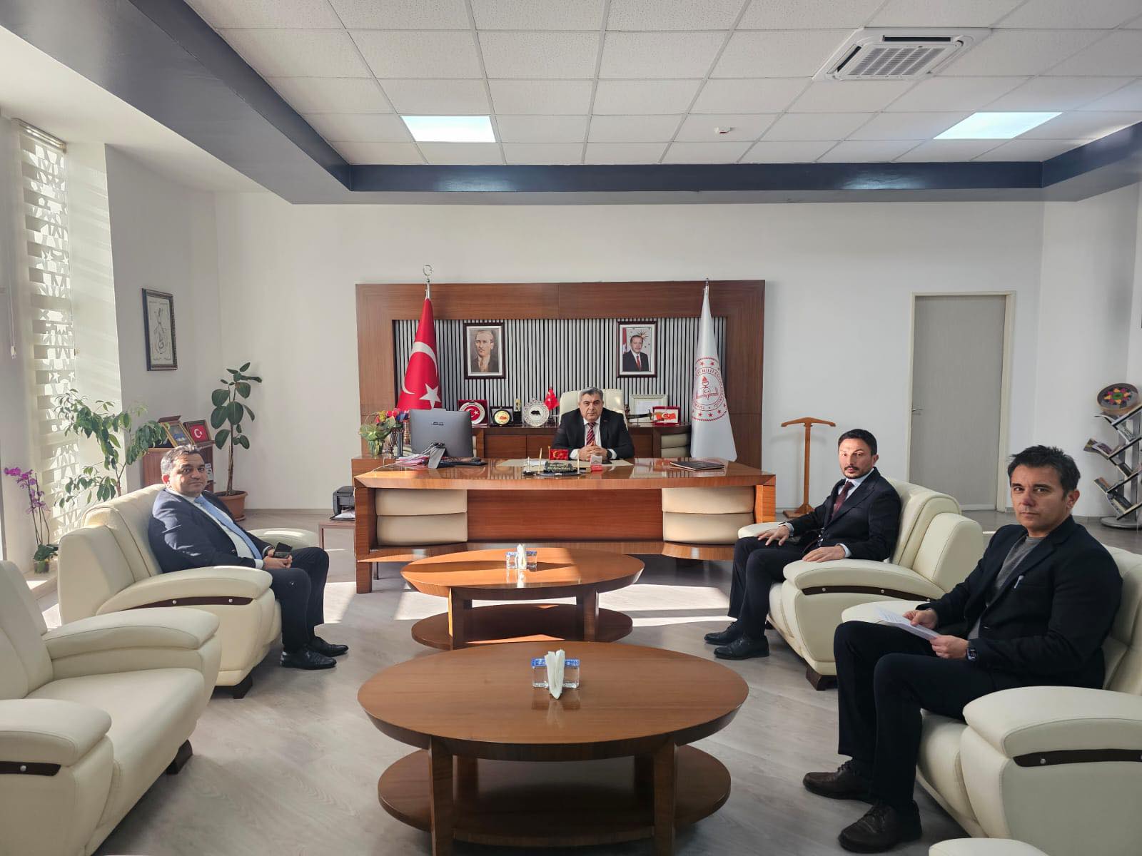 “Yeşi̇lay Sağlikli Yaşam Li̇gi̇” Projesi̇ İçi̇n Ön Görüşme Yapildi