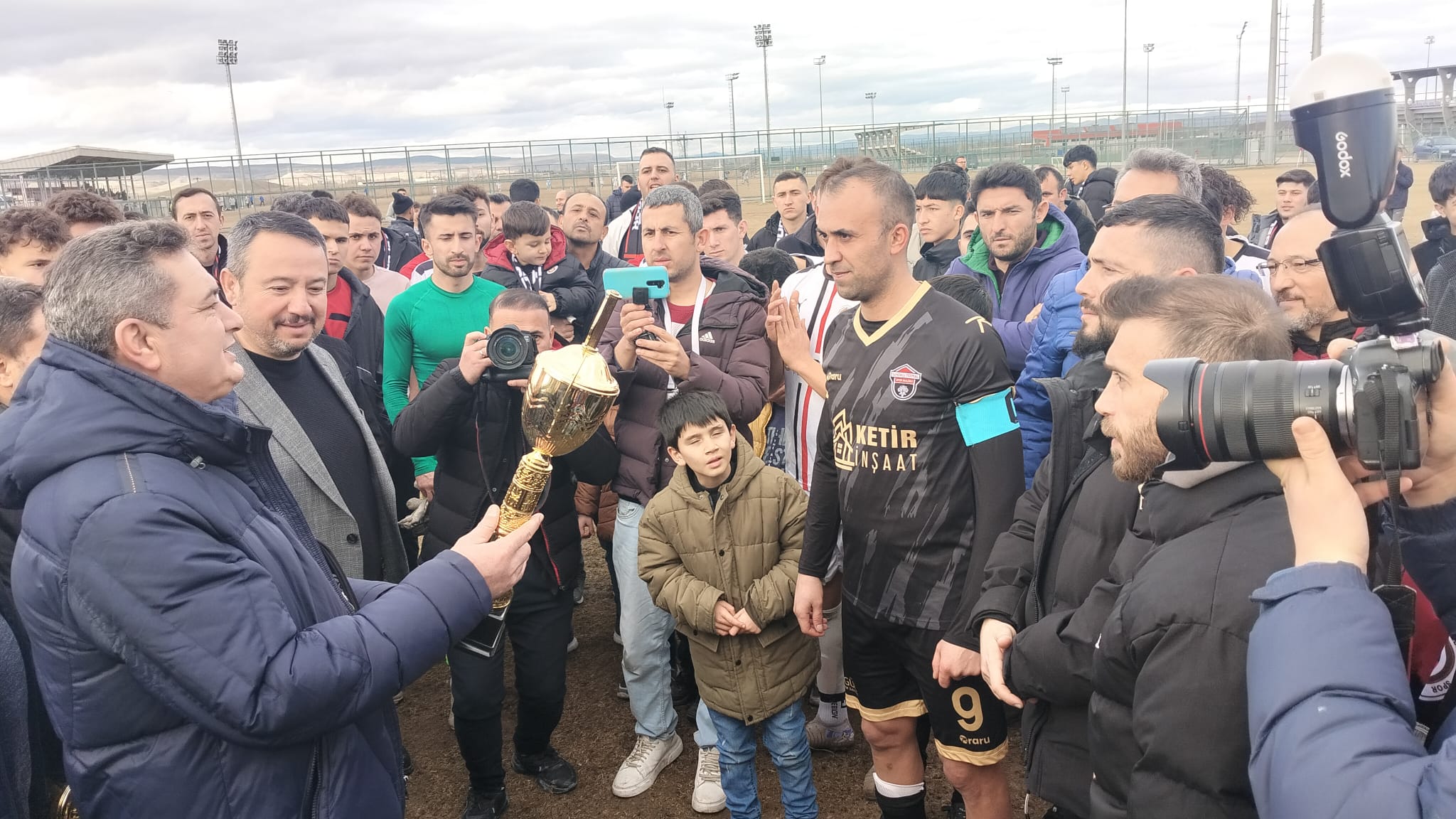 76F349Fd F675 4851 9106 Fc459A539Bd1