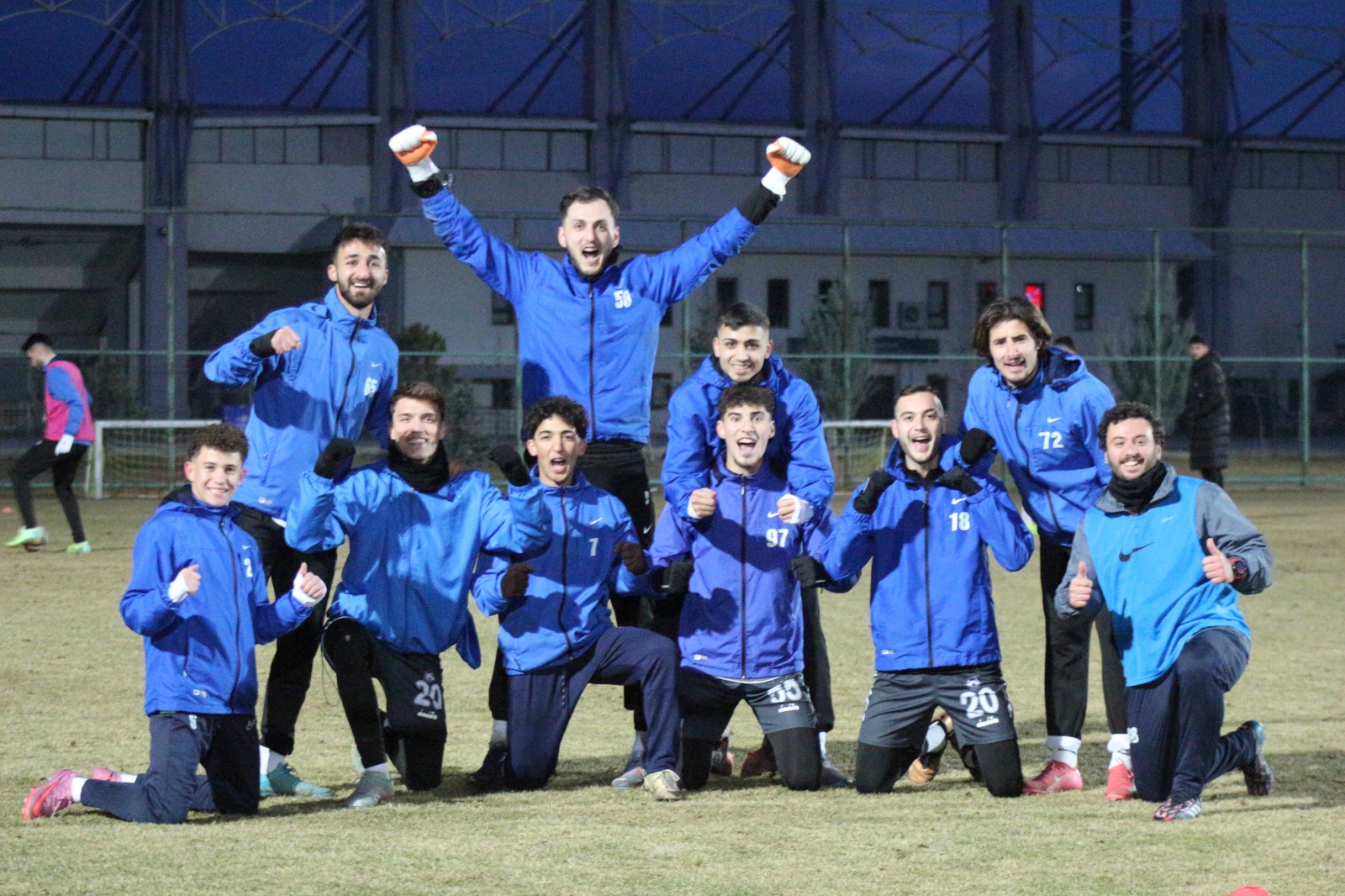 Afyonspor’dan Karşiyaka Mesai̇si̇ 3