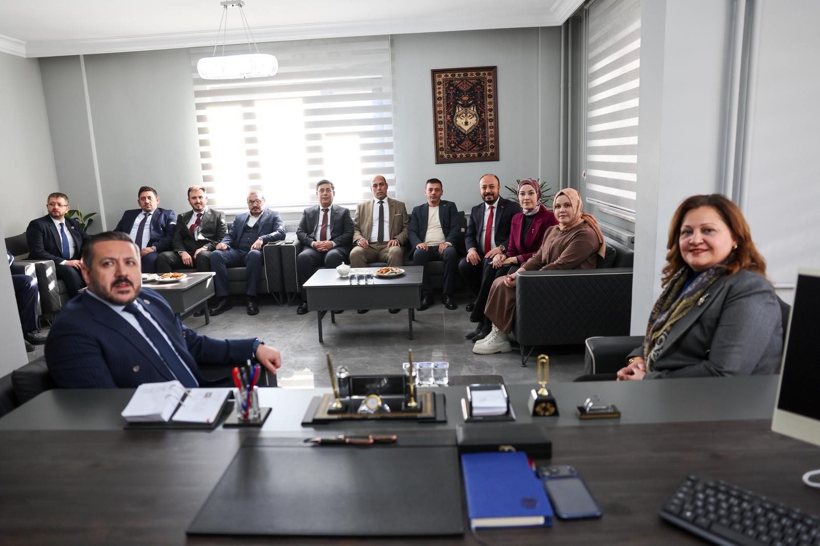 Anahtar Parti̇ Afyonkarahi̇sar İçi̇n İş Bi̇rli̇ği̇ne Haziriz 2