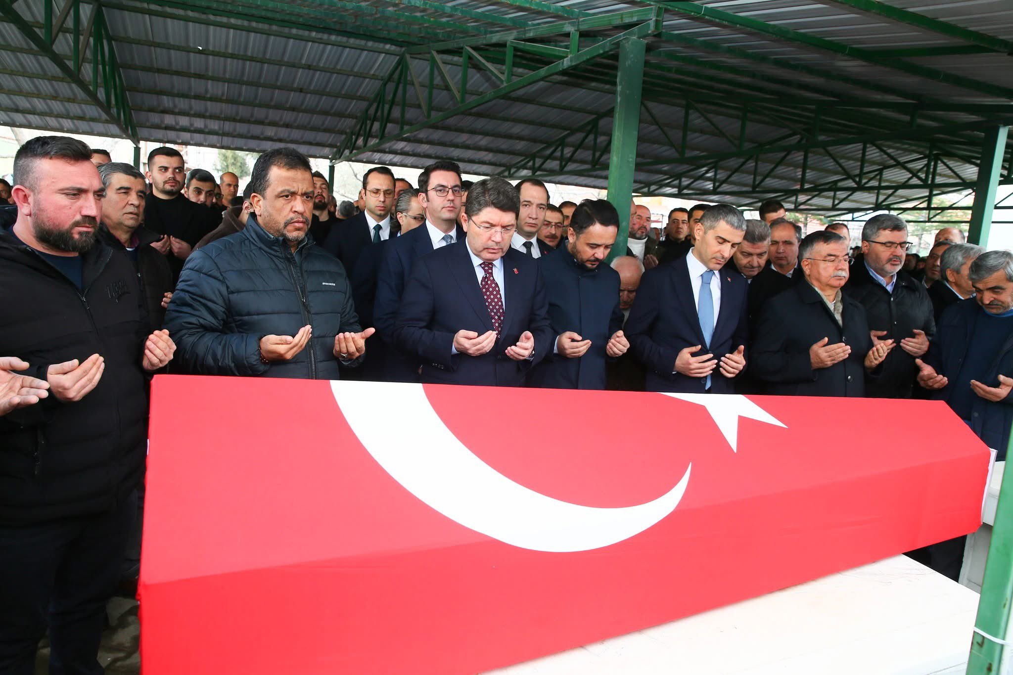 G Cw8Qa X Y A A5 N Ix