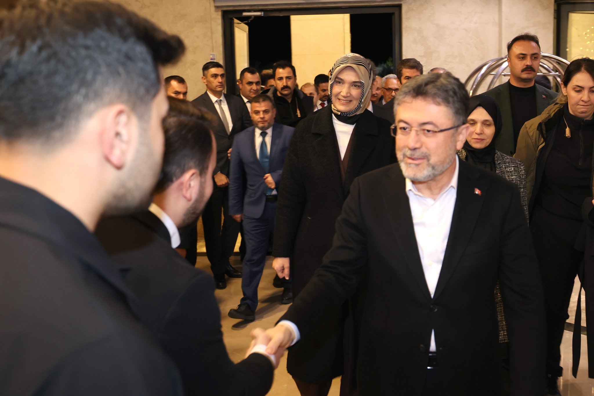 G P0 W4 Xg A A J M M D