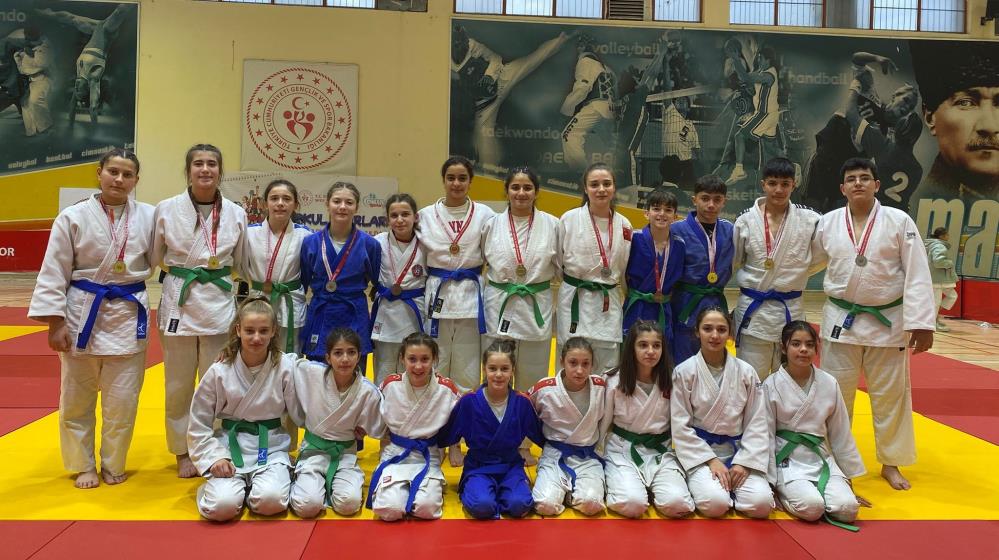 Genç Judocular Madalyalari Topladi 1