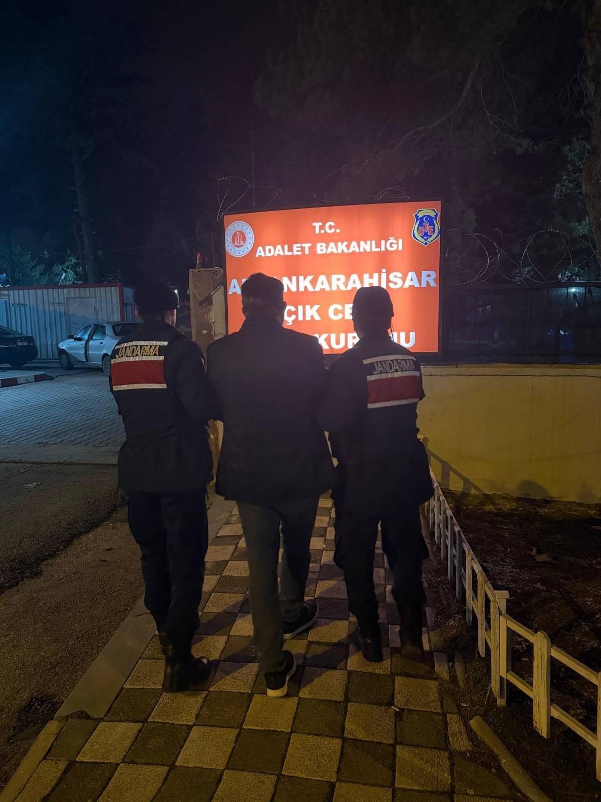 İl Jandarma Bu Hafta Ki̇şi̇yi̇ Gözatina Aldi 3