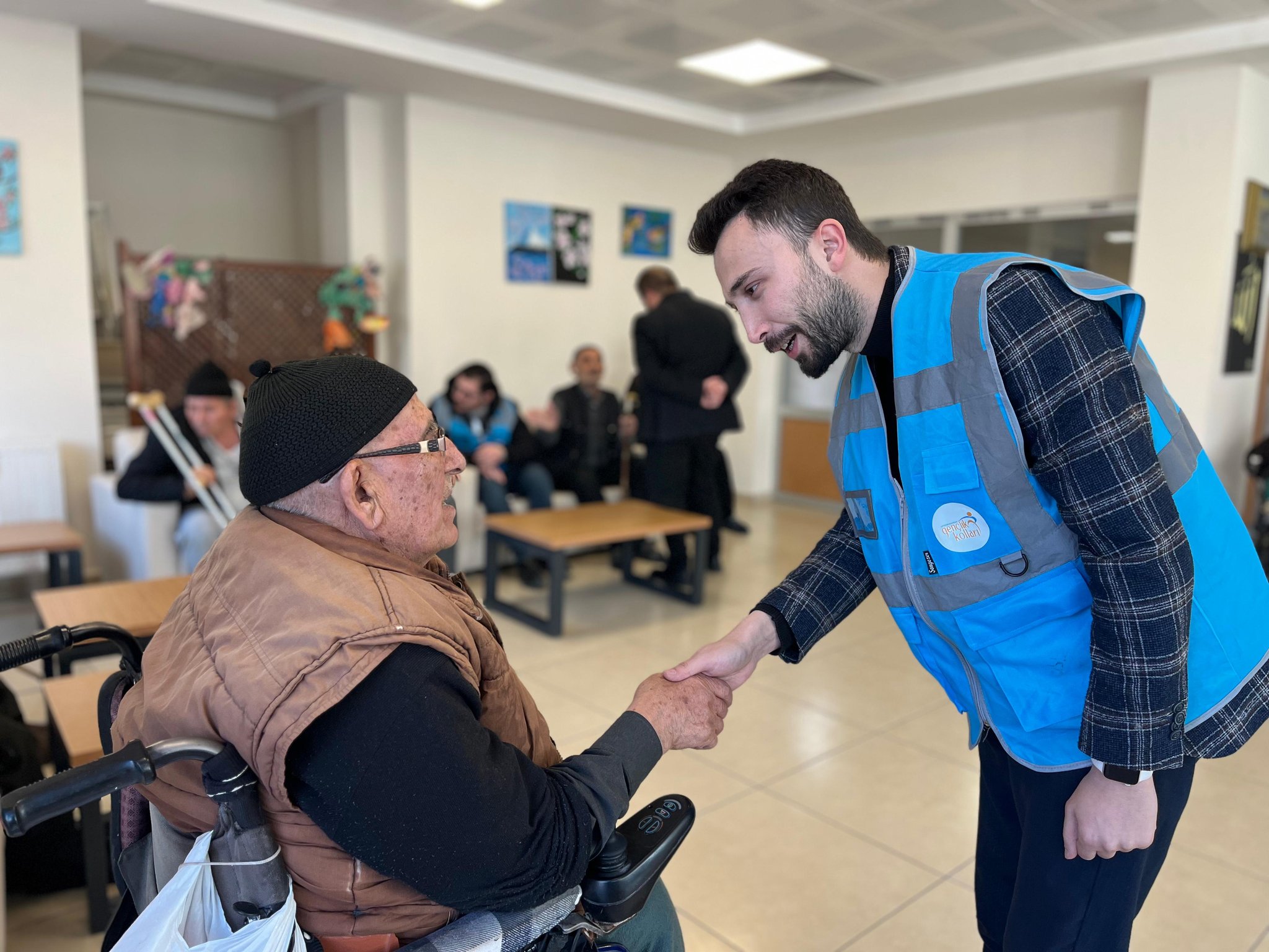 Mi̇raç Kandi̇li̇’nde Ak Gençli̇k Sahada Hangi̇ Mesajlari Verdi̇ (1)