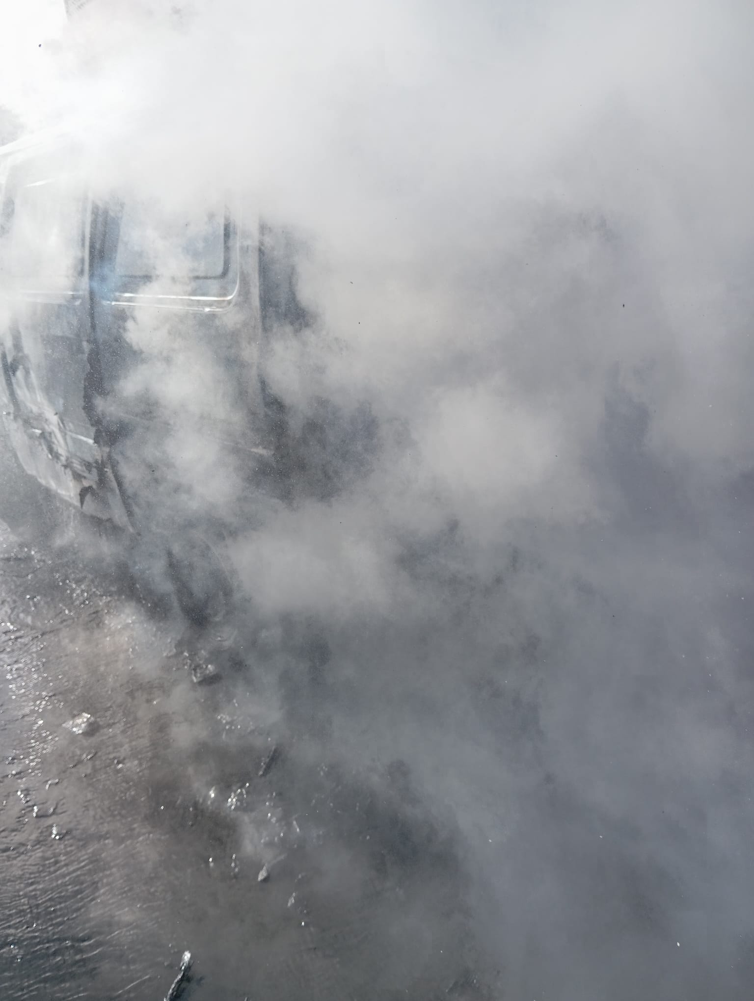 Park Halindeki Midibüs Alev Alev Yandı 1