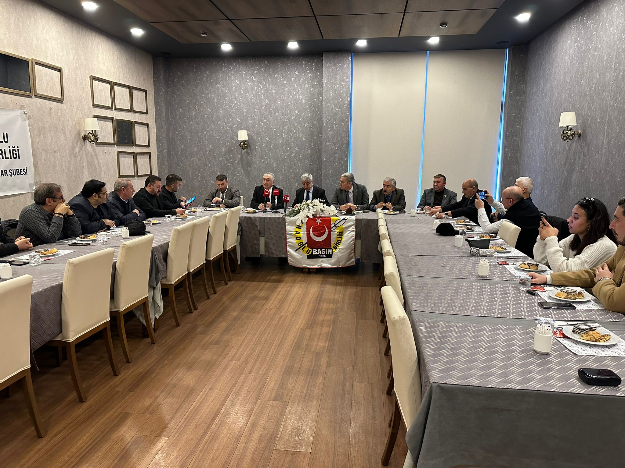 Si̇yasi̇ İl Başkanlari Afyonkarahi̇sar İçi̇n Beşi̇nci̇ Kez Ayni Masada (6)