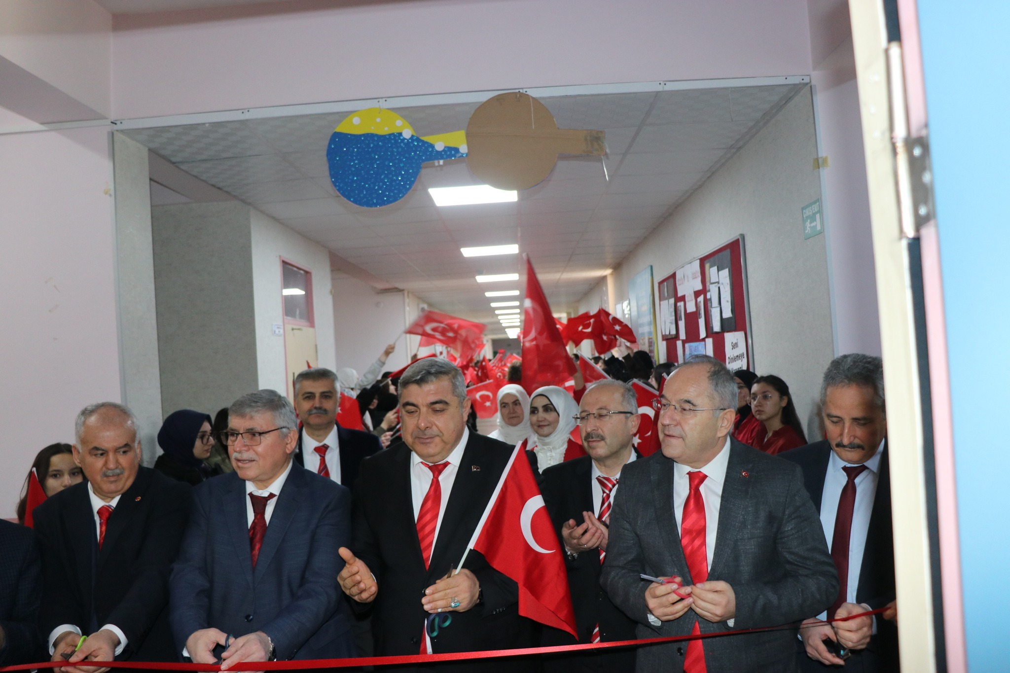 Afyonkarahi̇sar Kiz Ai̇hl’de 75 Ki̇şi̇li̇k Bi̇reysel Çalişma Atölyesi̇ Hi̇zmete Açildi! (3)